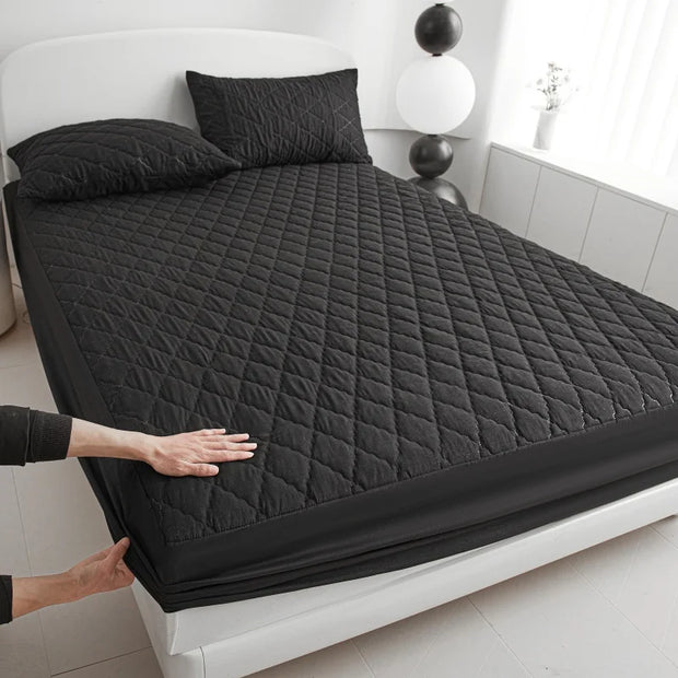 Quilted Thick Waterproof Mattress Cover Mattress Protector Queen King Fitted Sheet Bed Pad Cover Bed Topper ( No Pillow Case)