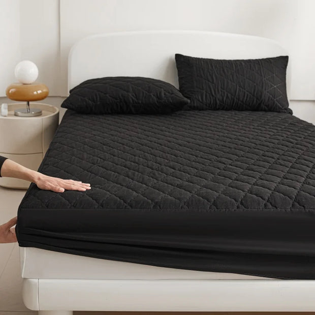 Quilted Thick Waterproof Mattress Cover Mattress Protector Queen King Fitted Sheet Bed Pad Cover Bed Topper ( No Pillow Case)